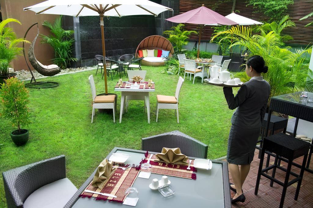 Avenue 64 Hotel Yangon Bagian luar foto