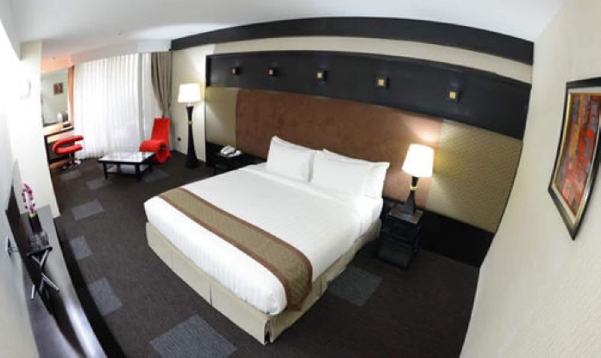 Avenue 64 Hotel Yangon Bagian luar foto